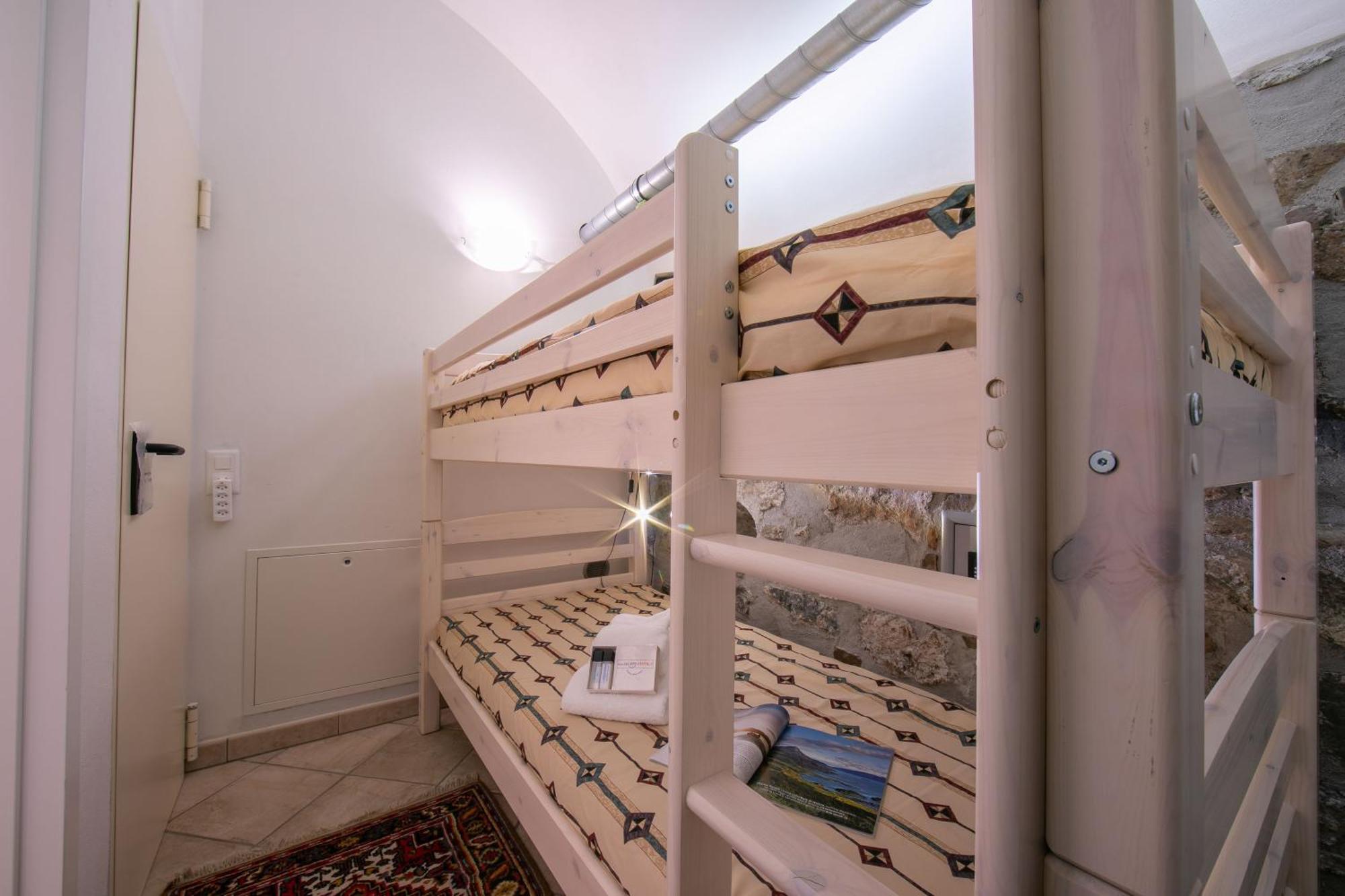 Casa Tame - Happy Rentals Melide Luaran gambar